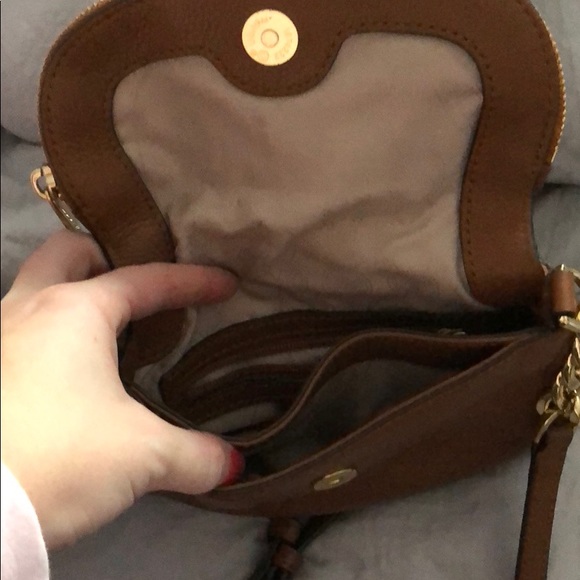 crossbody - Picture 2 of 3